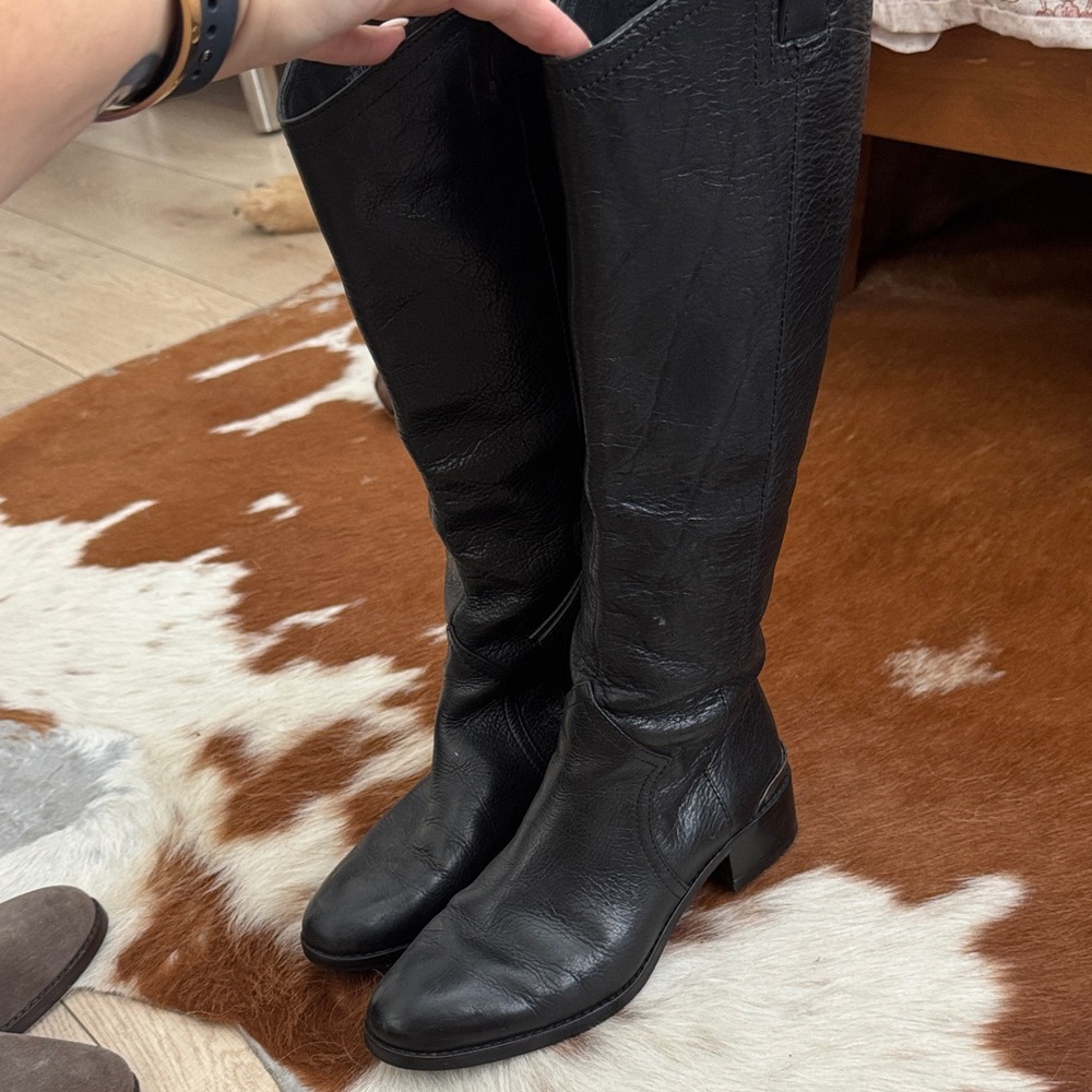 Louise et Cie Black Leather Ankle Boots